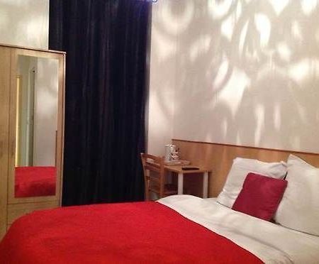 Hotel Nice Savoie Saint-Laurent-du-Var Eksteriør bilde